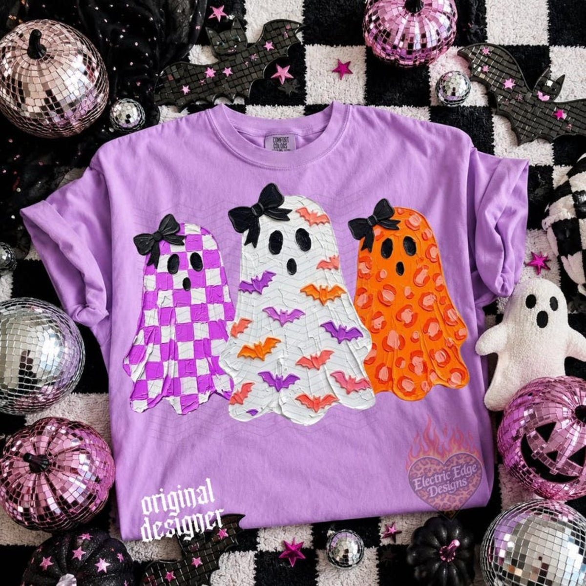 Disco ghost Halloween design on an Orchid Comfort Colors shirt mockup